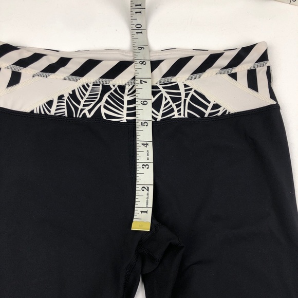Lululemon Inspire Crop 
Black / Pretty Palm Black Angel Wing - Picture 6 of 8